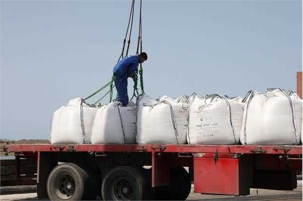 رشد ۵۰ درصدی صادرات سیمان از بندر امیرآباد